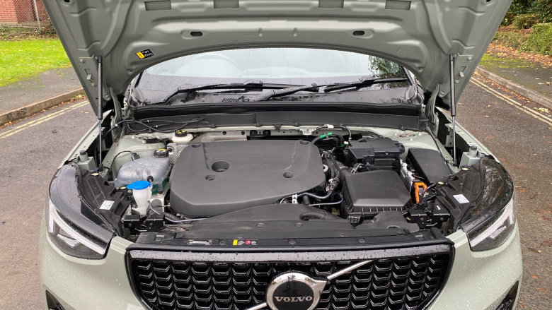 Volvo XC40 2.0 B3P Plus Dark 5dr Auto Petrol Estate